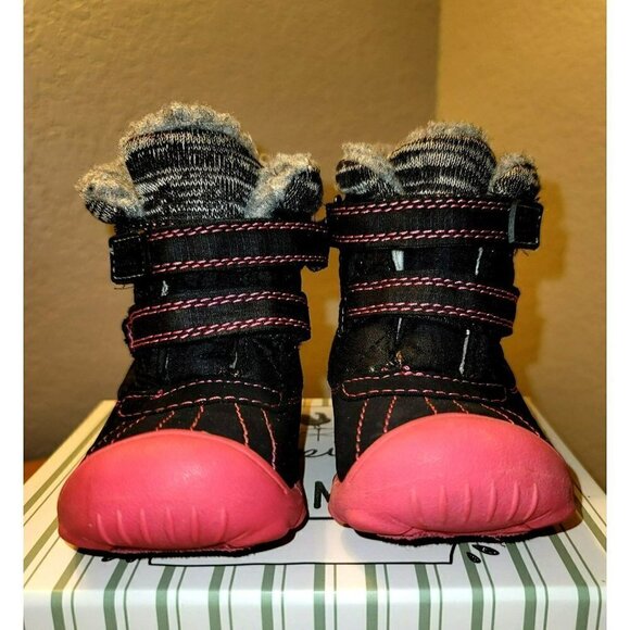 Child of Mine Quilted Winter Boots with faux fur Size 4 - Picture 3 of 9
